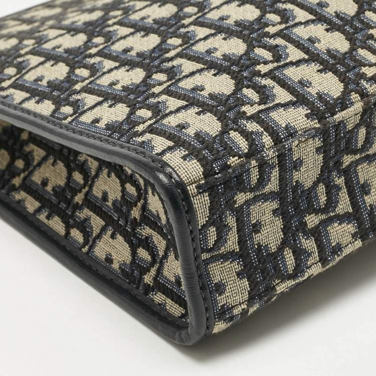Pre Owned Dior Navy Blue Oblique Canvas 30 Montaigne Pouch