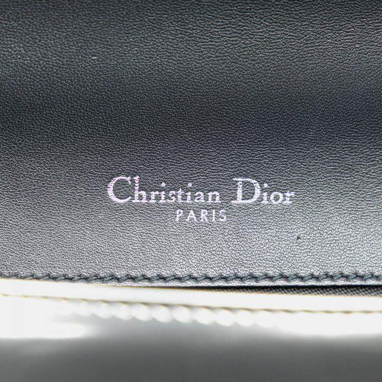 Pre Owned Dior Silver Medium Metallic Patent Microcannage Diorama Flap