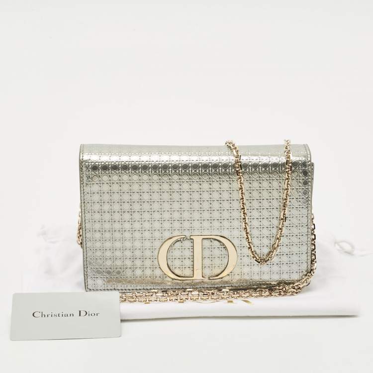 Pre Owned Dior Silver Microcannage Patent Leather 2 in 1 30 Montaigne Pouch