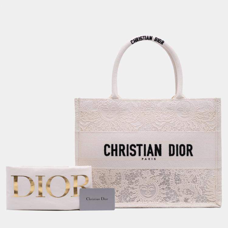 Pre Owned Dior Cream Medium Canvas D Lace Sun Embroidery Book Tote