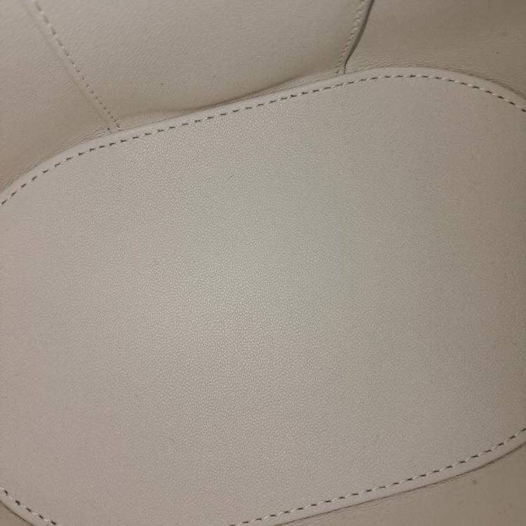 Pre Owned Dior White Leather CD Signature Small Vanity bag