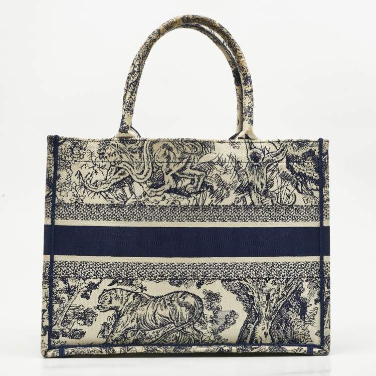 Pre Owned Dior Blue/Beige Toile De Jouy Embroidered Canvas Medium Book Tote 