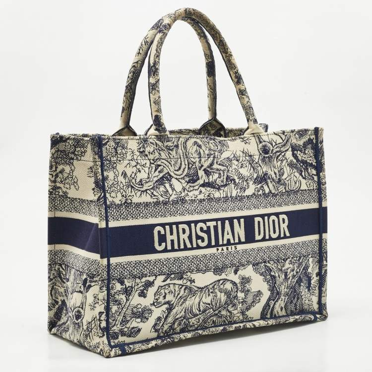 Pre Owned Dior Blue/Beige Toile De Jouy Embroidered Canvas Medium Book Tote 