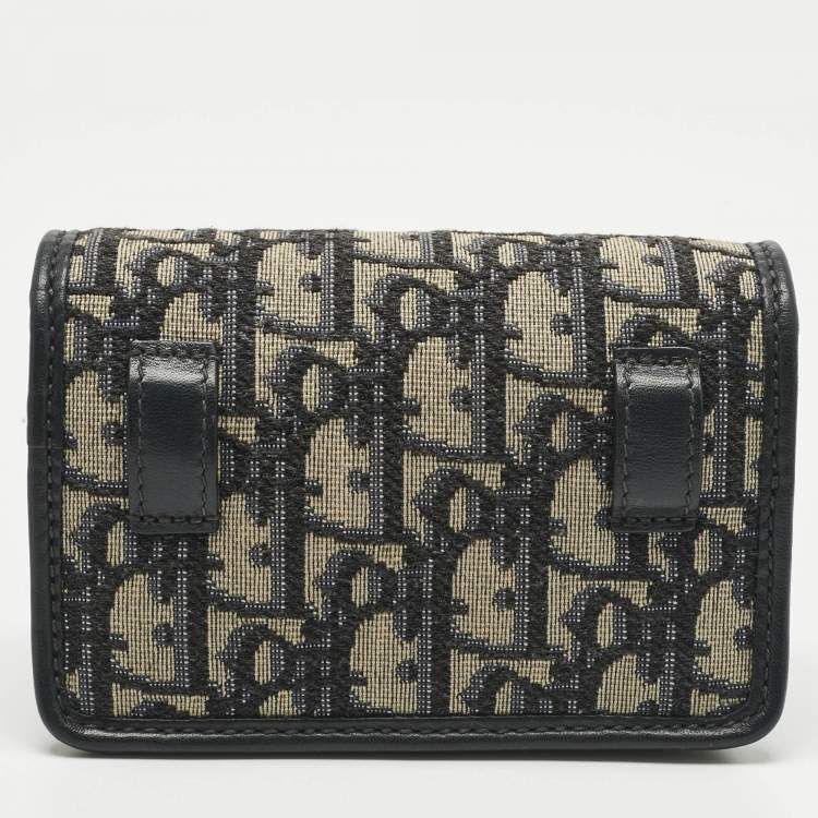 Pre Owned Dior Blue Oblique Canvas 30 Montaigne Chain Pouch