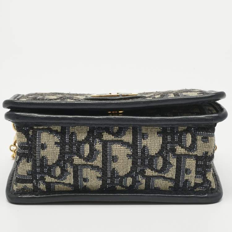 Pre Owned Dior Blue Oblique Canvas 30 Montaigne Chain Pouch