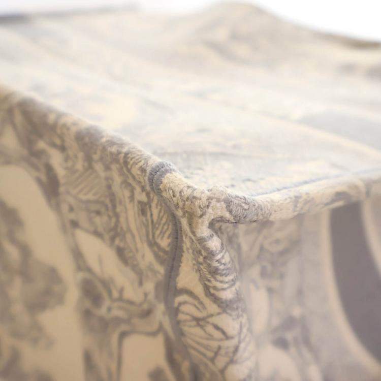 Pre Owned Dior Medium Toile De Jouy Book Tote
