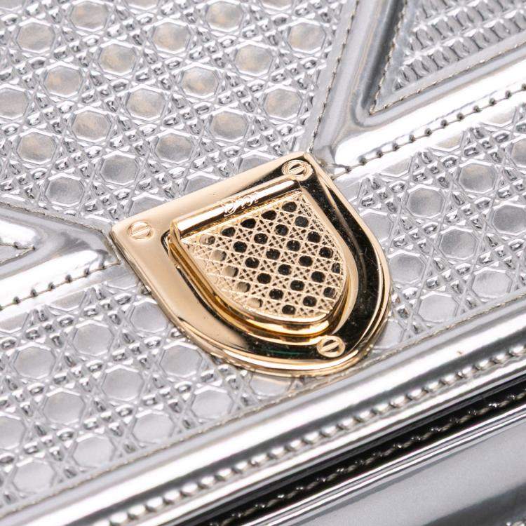 Pre Owned Dior Silver Metallic Patent Microcannage Diorama Wallet on Chain