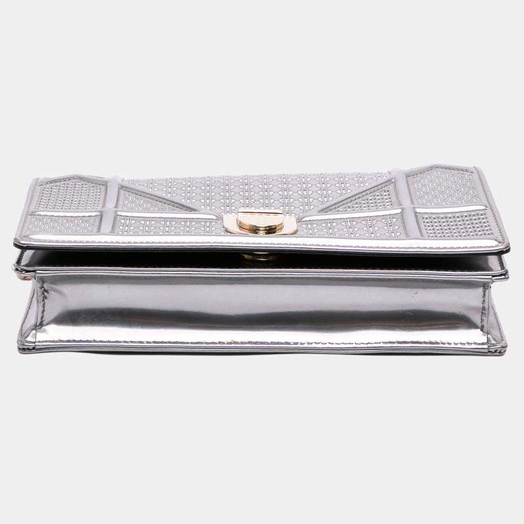 Pre Owned Dior Silver Metallic Patent Microcannage Diorama Wallet on Chain