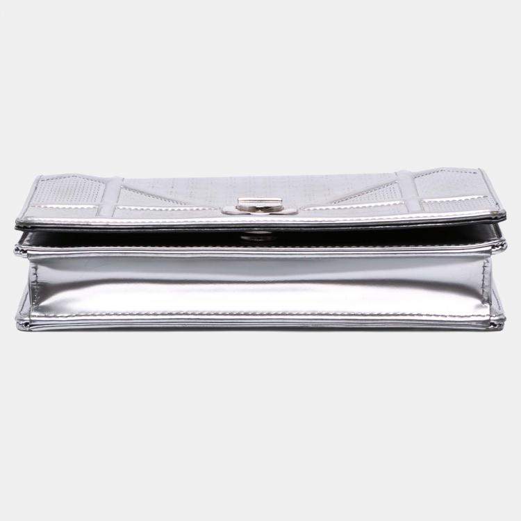 Pre Owned Dior Silver Metallic Patent Microcannage Diorama Wallet on Chain