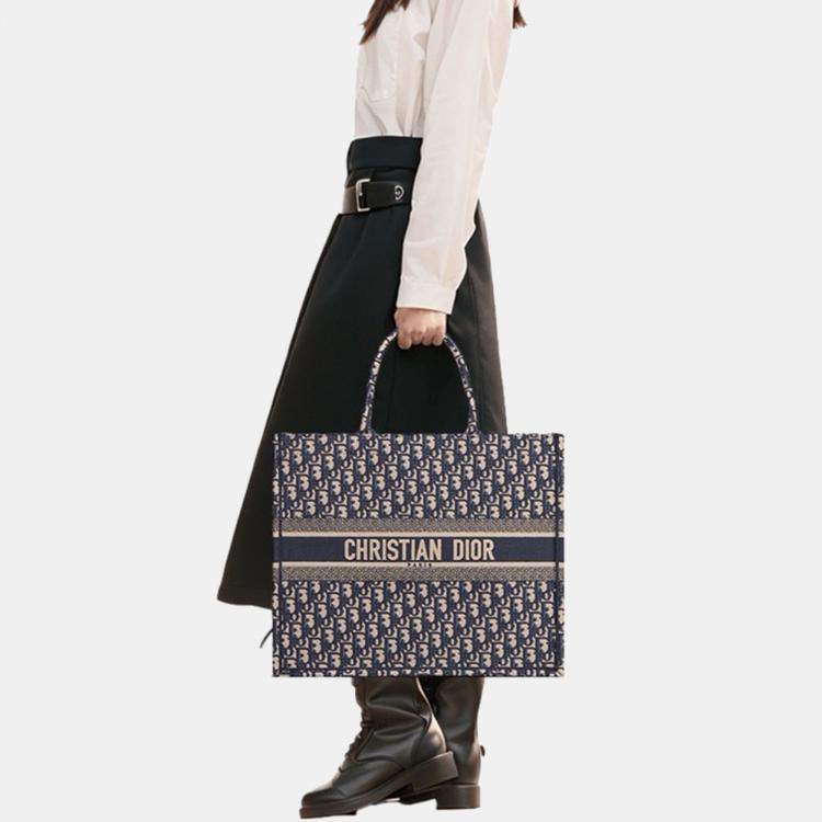 Pre Owned Dior Navy Blue Oblique Embroidered Canvas Large Book Tote
