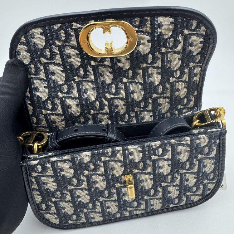 Pre Owned Dior oblique 30 montaigne avenue bag small