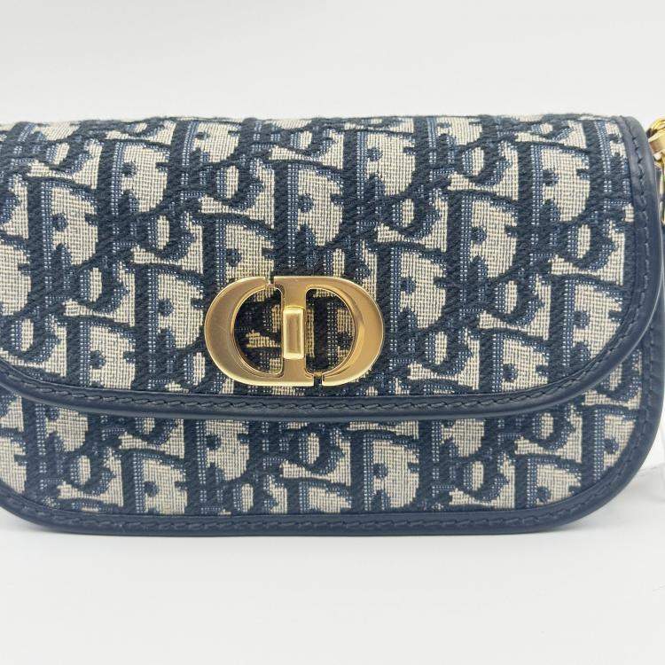 Pre Owned Dior oblique 30 montaigne avenue bag small