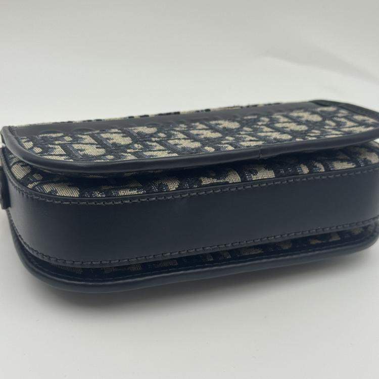 Pre Owned Dior oblique 30 montaigne avenue bag small