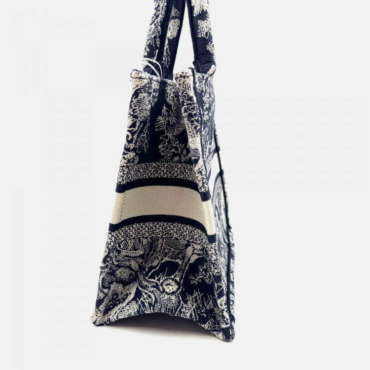 Pre Owned Dior Navy BlueWhite Embroidered Canvas Small Toile de Jouy Book Tote