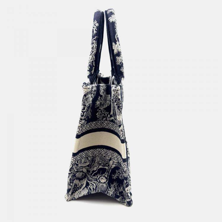 Pre Owned Dior Navy BlueWhite Embroidered Canvas Small Toile de Jouy Book Tote