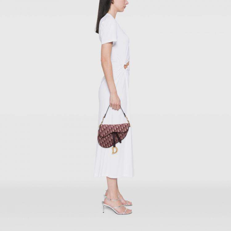 مملوكة مسبقًا Dior Red Mini Oblique Canvas Saddle Bag