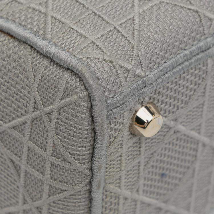 مملوكة مسبقًا Dior Grey Medium Canvas Cannage Lady D Lite