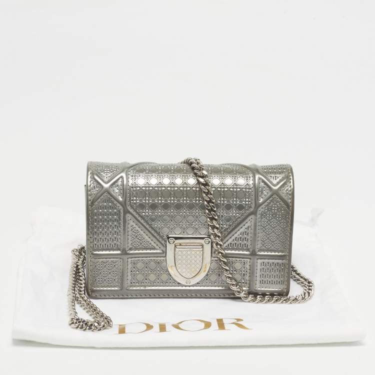 Pre Owned Dior Grey Microcannage Patent Leather Baby Diorama Shoulder Bag