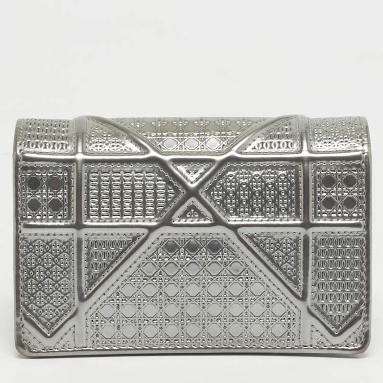 Pre Owned Dior Grey Microcannage Patent Leather Baby Diorama Shoulder Bag