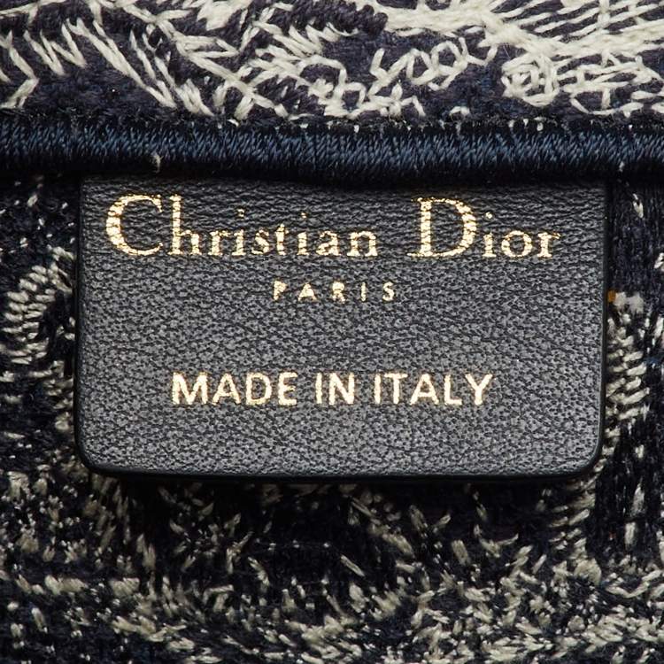 Pre Owned Dior Navy Blue/Beige Toile De Jouy Embroidered Canvas Medium Book Tote