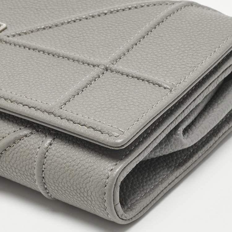 Pre Owned Dior Grey Leather Diorama Wallet on Chain