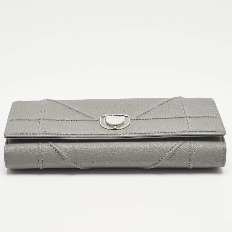 Pre Owned Dior Grey Leather Diorama Wallet on Chain
