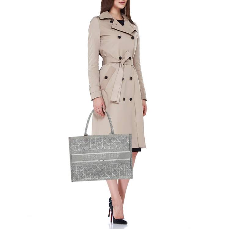 Pre Owned Dior Grey Embroidered Cannage Canvas Medium Book Tote