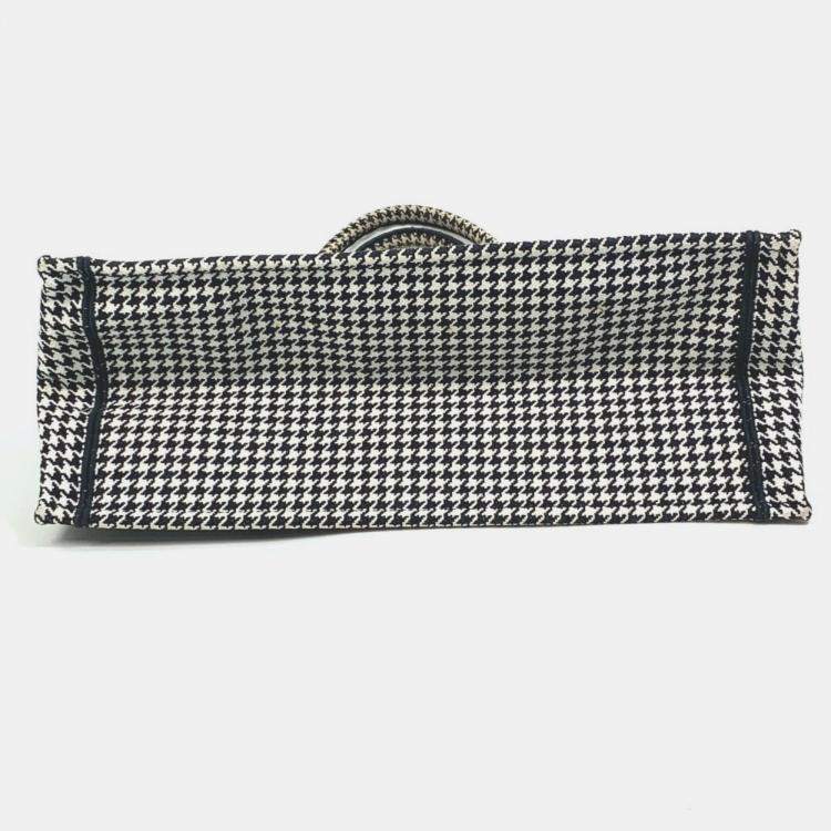 Pre Owned Christian Dior Dior Houndstooth Embroidered Book Tote Canvas Shoulder Bag In White/Black