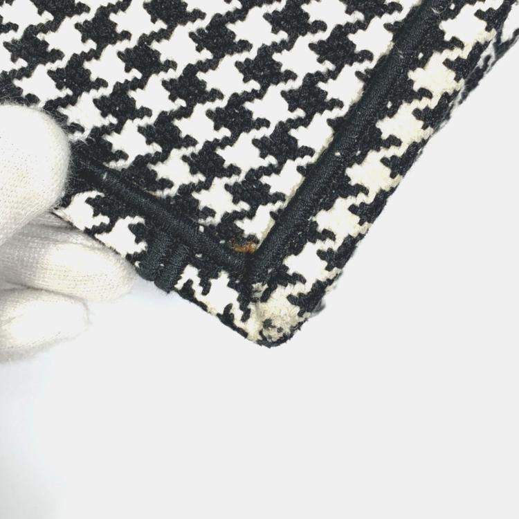 Pre Owned Christian Dior Dior Houndstooth Embroidered Book Tote Canvas Shoulder Bag In White/Black