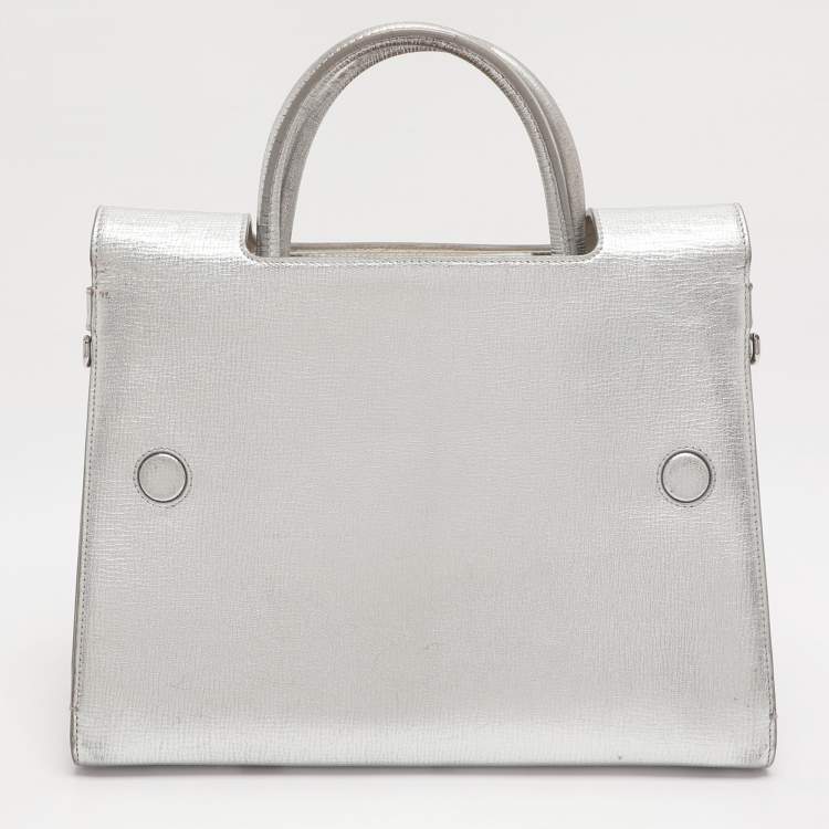 Pre Owned Dior Metallic Silver Leather Medium Diorever Bag
