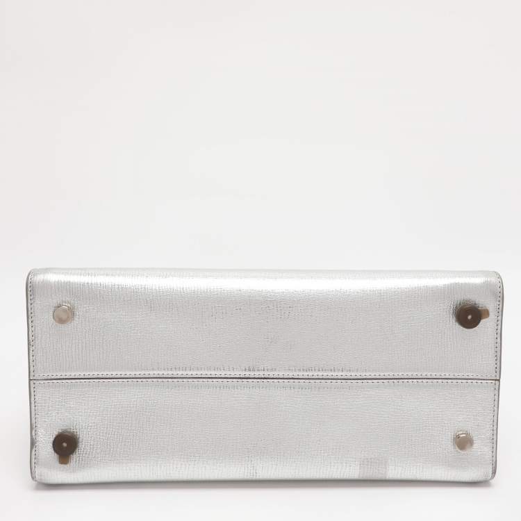 Pre Owned Dior Metallic Silver Leather Medium Diorever Bag