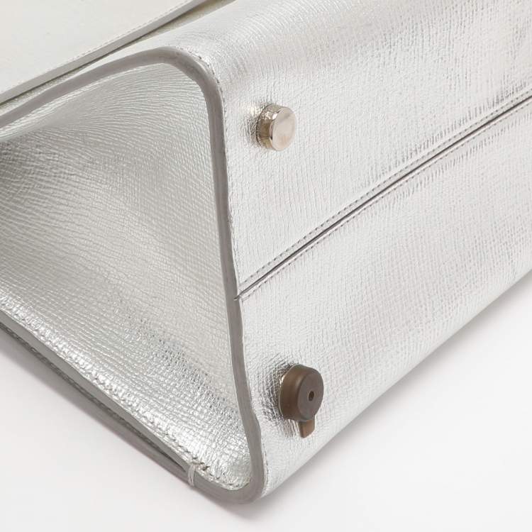 Pre Owned Dior Metallic Silver Leather Medium Diorever Bag