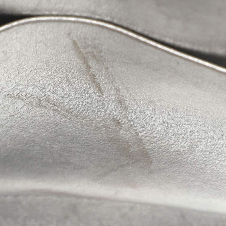 Pre Owned Dior Metallic Silver Leather Medium Diorever Bag