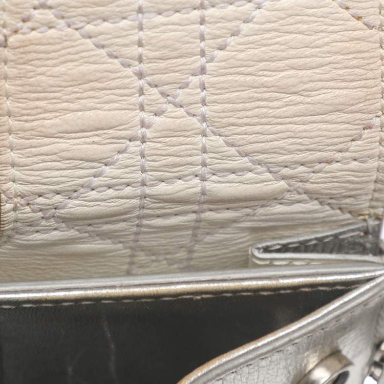 Pre Owned Dior Metallic Silver Leather Medium Diorever Bag