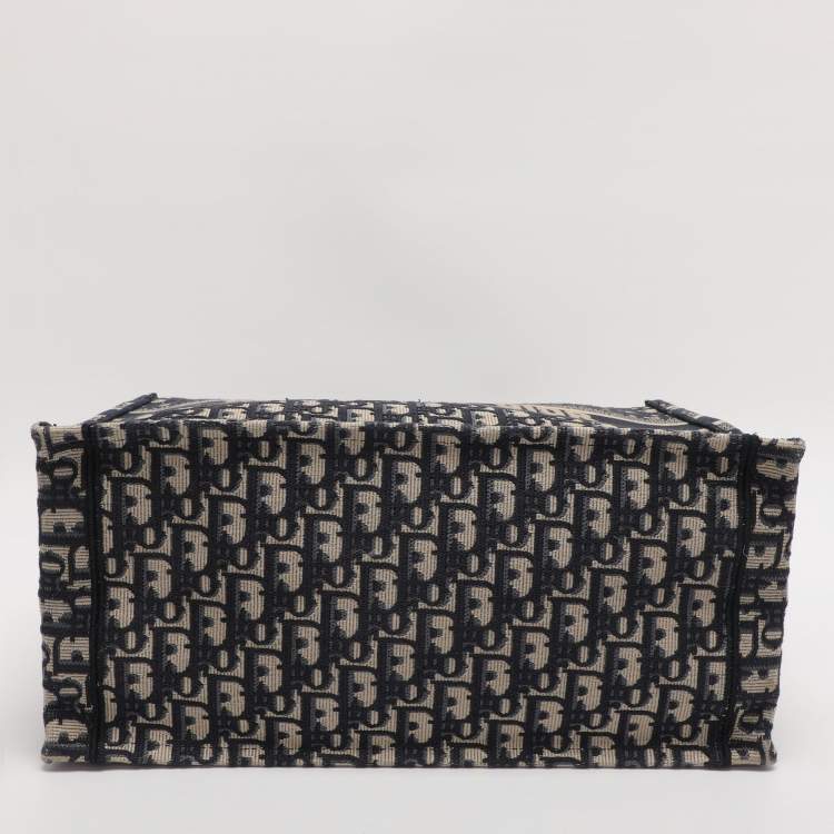 Pre Owned Dior Navy Blue Oblique Embroidered Canvas Medium Book Tote