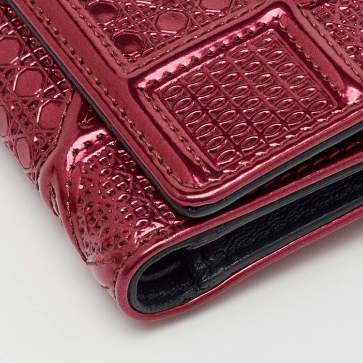 Pre Owned Dior Red Micro Cannage Patent Leather Diorama Trifold Wallet