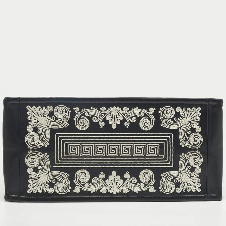 Pre Owned Dior Navy Blue/White Leather Embroidered Medium Book Tote