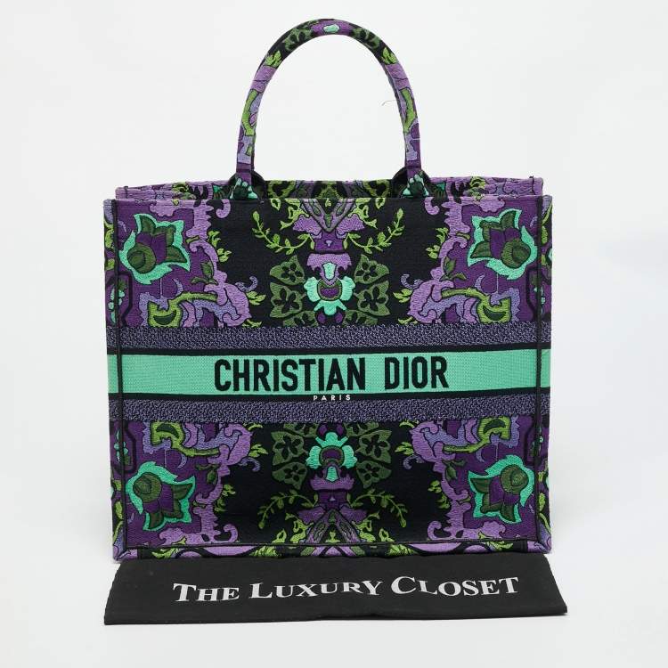 Pre Owned Dior Embroidered Book Large Multicolor Canvas Tote