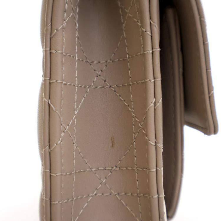 Pre Owned Dior Lambskin Daily Pouch With Chain