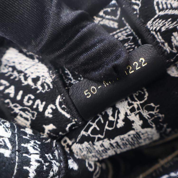 مملوكة مسبقًا Dior Mini Canvas Vertical Tote