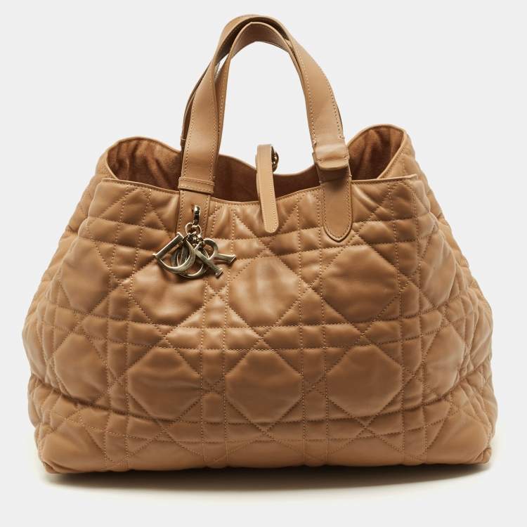 مملوكة مسبقًا Dior Toujours Large Tan Macrocannage Leather Tote