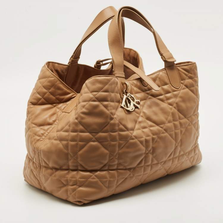 مملوكة مسبقًا Dior Toujours Large Tan Macrocannage Leather Tote