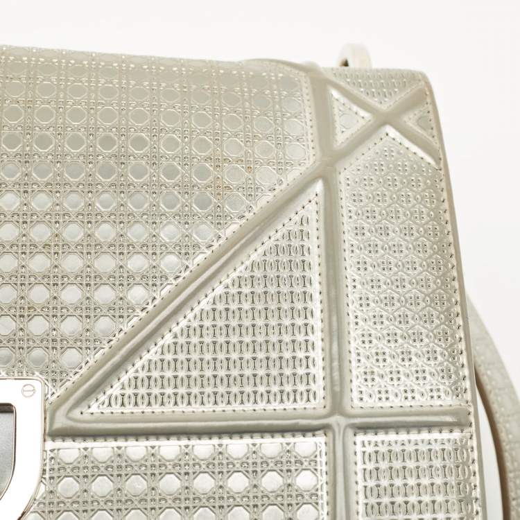 Pre Owned Dior Diorama Medium Silver Patent Leather Shoulder Bag