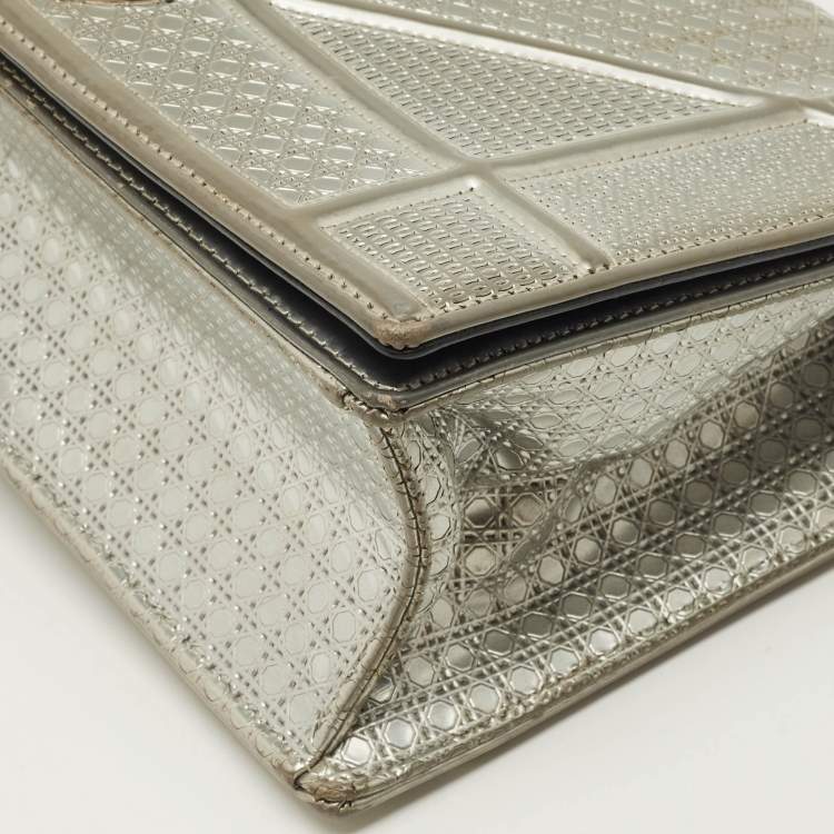 Pre Owned Dior Diorama Medium Silver Patent Leather Shoulder Bag