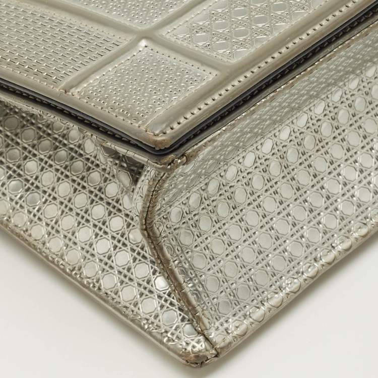 Pre Owned Dior Diorama Medium Silver Patent Leather Shoulder Bag