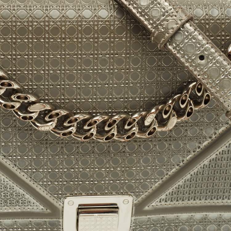 Pre Owned Dior Diorama Medium Silver Patent Leather Shoulder Bag