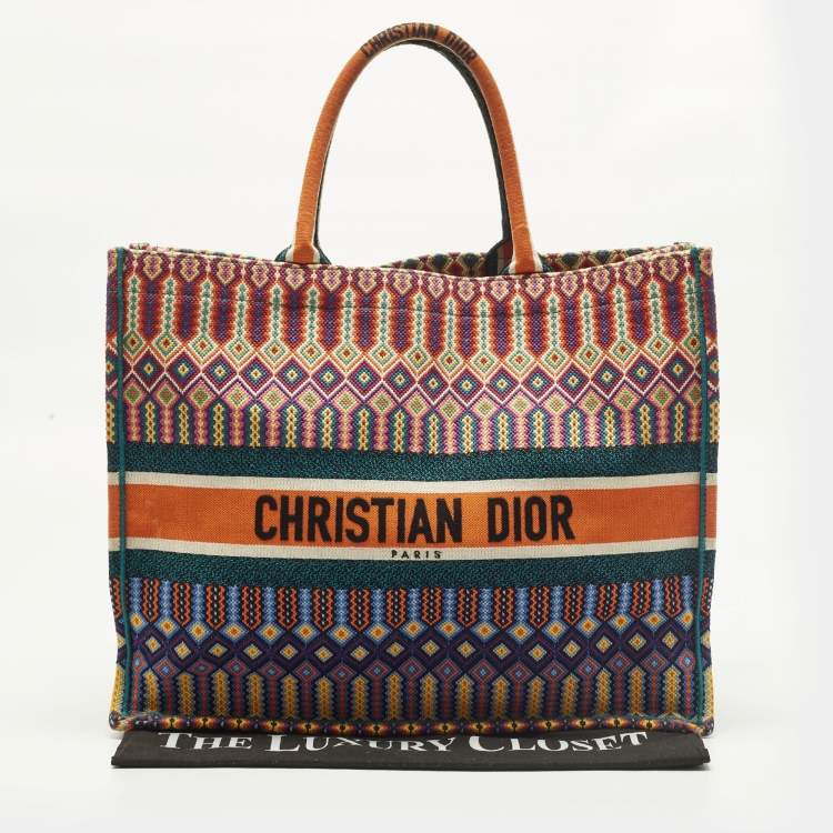 Pre Owned Dior Book Large Multicolor Embroidered Canvas Tote
