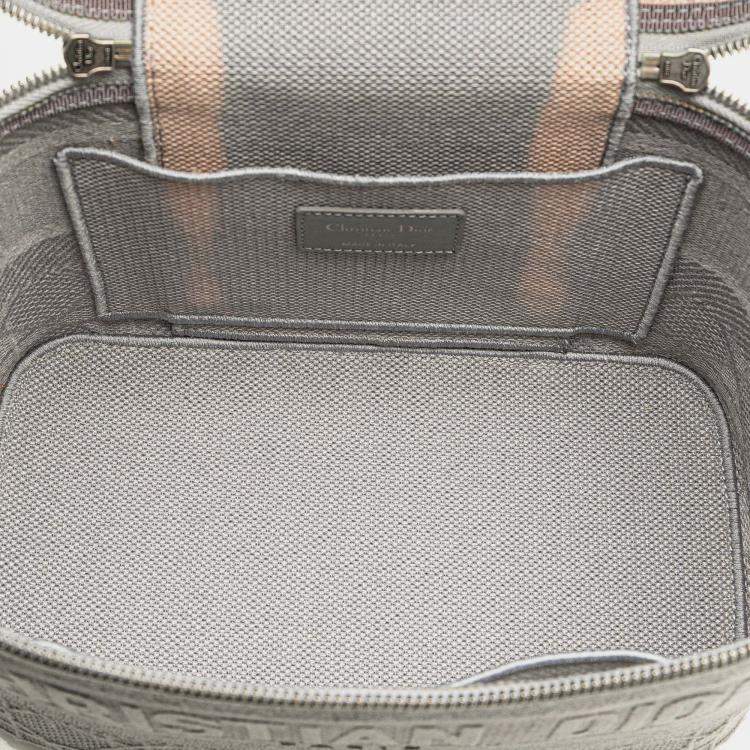 مملوكة مسبقًا Dior Grey Canvas Cannage Diortravel Vanity Case