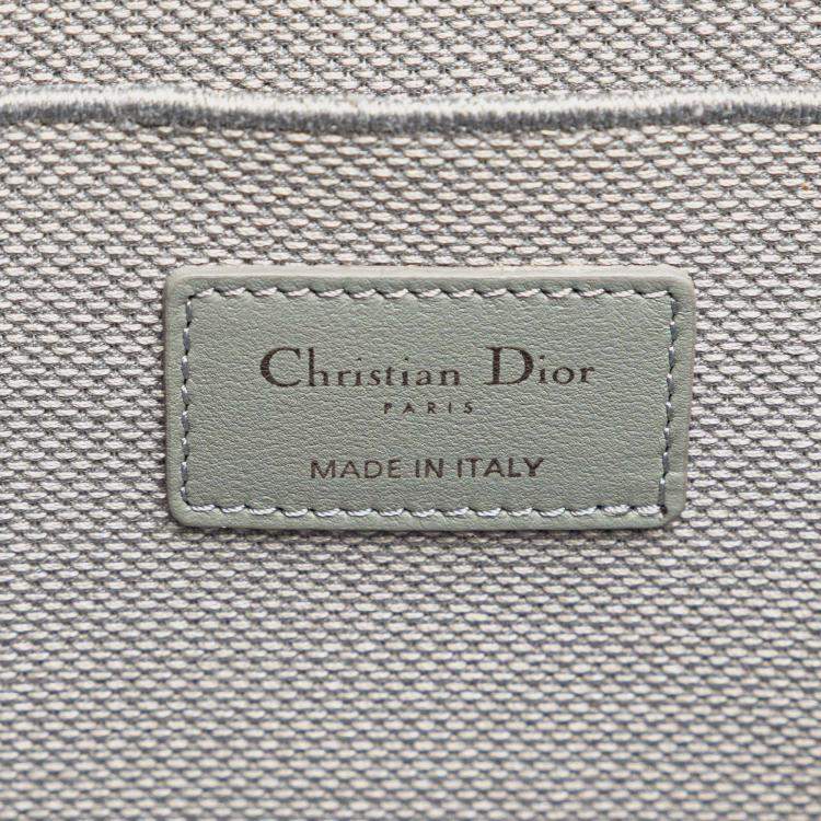 مملوكة مسبقًا Dior Grey Canvas Cannage Diortravel Vanity Case