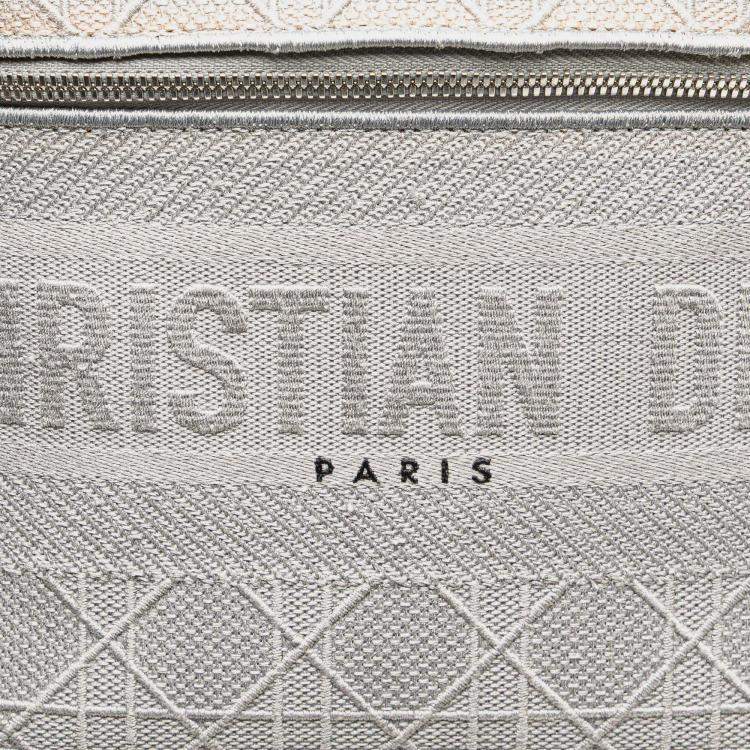 مملوكة مسبقًا Dior Grey Canvas Cannage Diortravel Vanity Case
